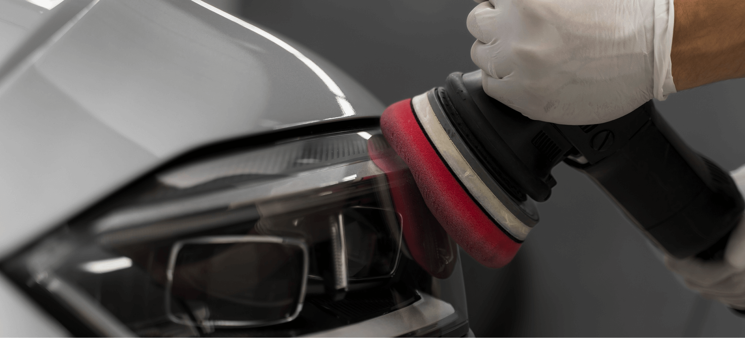 Polering af forlygte